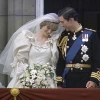 Как на свадьбе принца Гарри почтили память принцессы Дианы?
